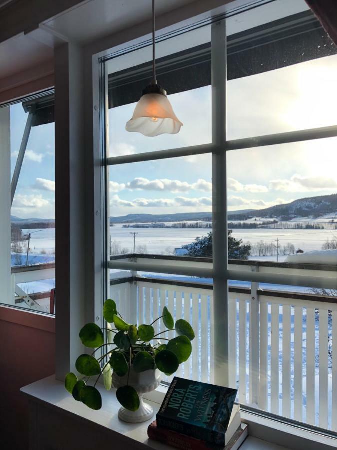 Villa Utanfoer Oernskoeldsvik, Hoega Kusten 外观 照片
